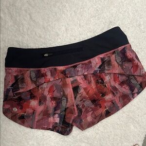 lululemon athletica Women's Black and Red Patterned Shorts